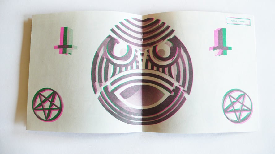 Threedee booklet with glasses